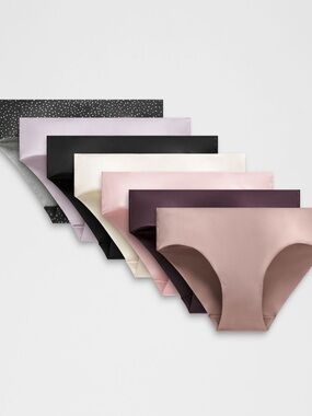 Lululemon InvisiWear Mid-Rise
Bikini Underwear *read description *